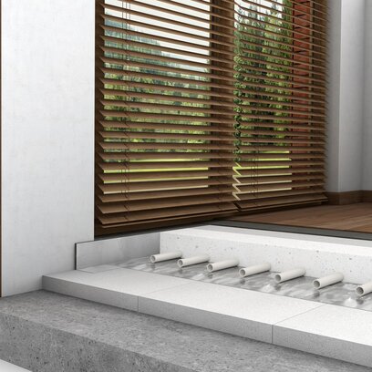Marmoleum, vinyl or PVC flooring on self-levelling compound